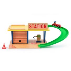 Station Service - Dans la ville