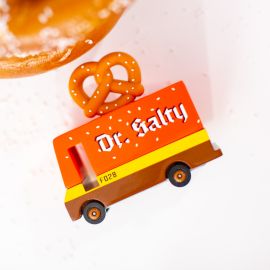 Véhicule jouet en bois Candyvan - Dr. Salty Pretzel