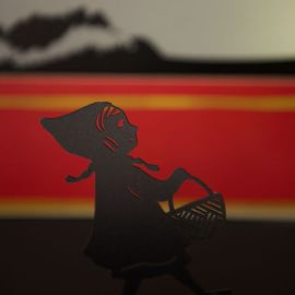 Ombres du soir Petit chaperon rouge - Les petites merveilles