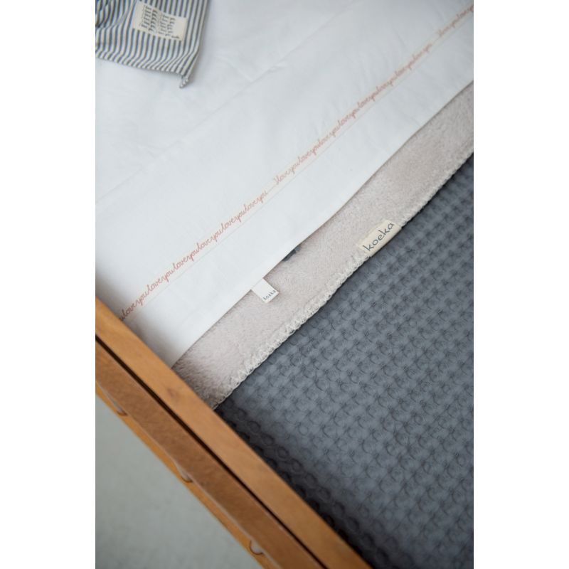 Couverture Pour Lit Bebe Teddy Oslo Steel Grey Pebble Le Petit Zebre